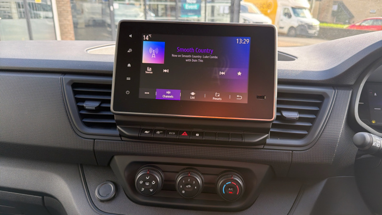 Renault Trafic Swb Diesel SL30 Blue dCi 150 Advance [Safety] Van EAG9